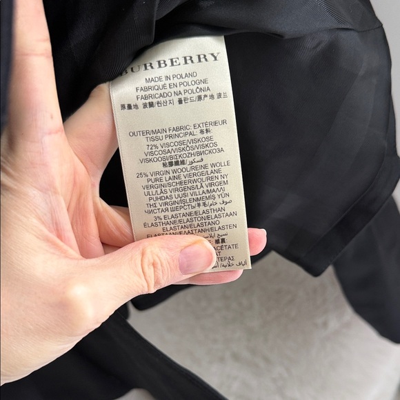Burberry Black Peplum Blazer, SIZE USA 2 , stunning, elegant - Picture 12 of 14